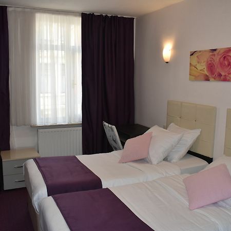 Hotel Meribel Saint-Josse-ten-Noode Экстерьер фото