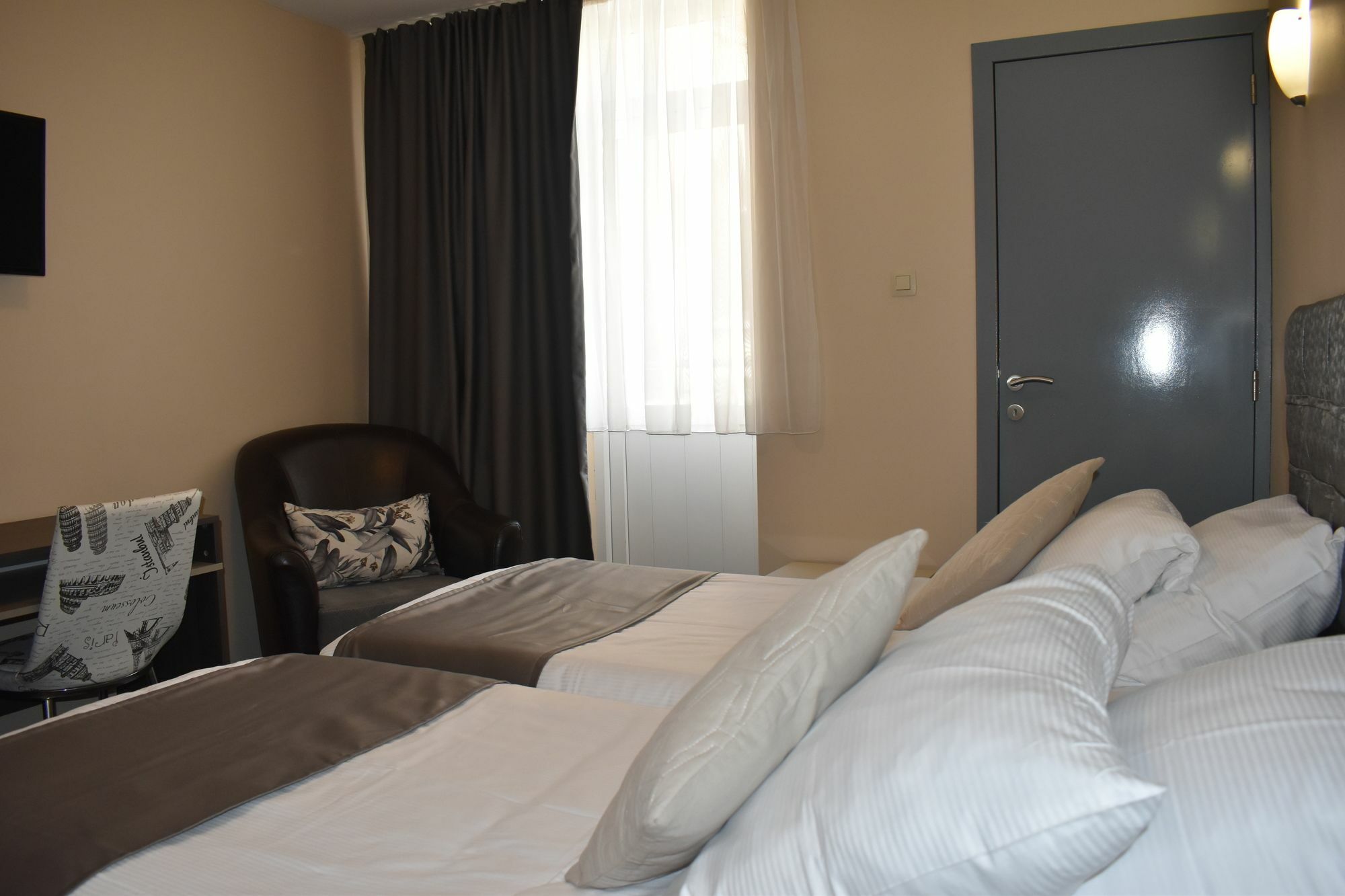 Hotel Meribel Saint-Josse-ten-Noode Экстерьер фото