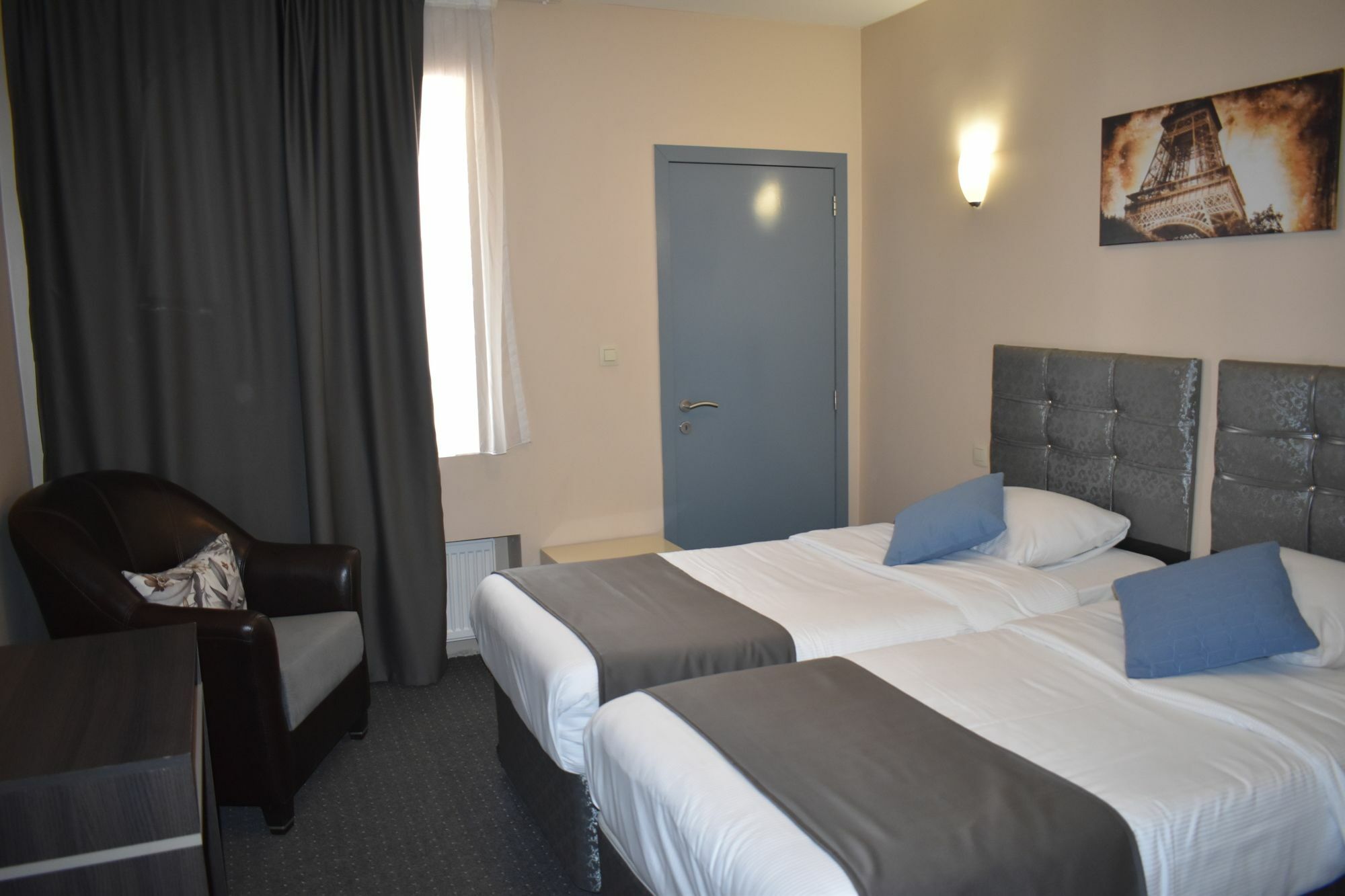 Hotel Meribel Saint-Josse-ten-Noode Экстерьер фото