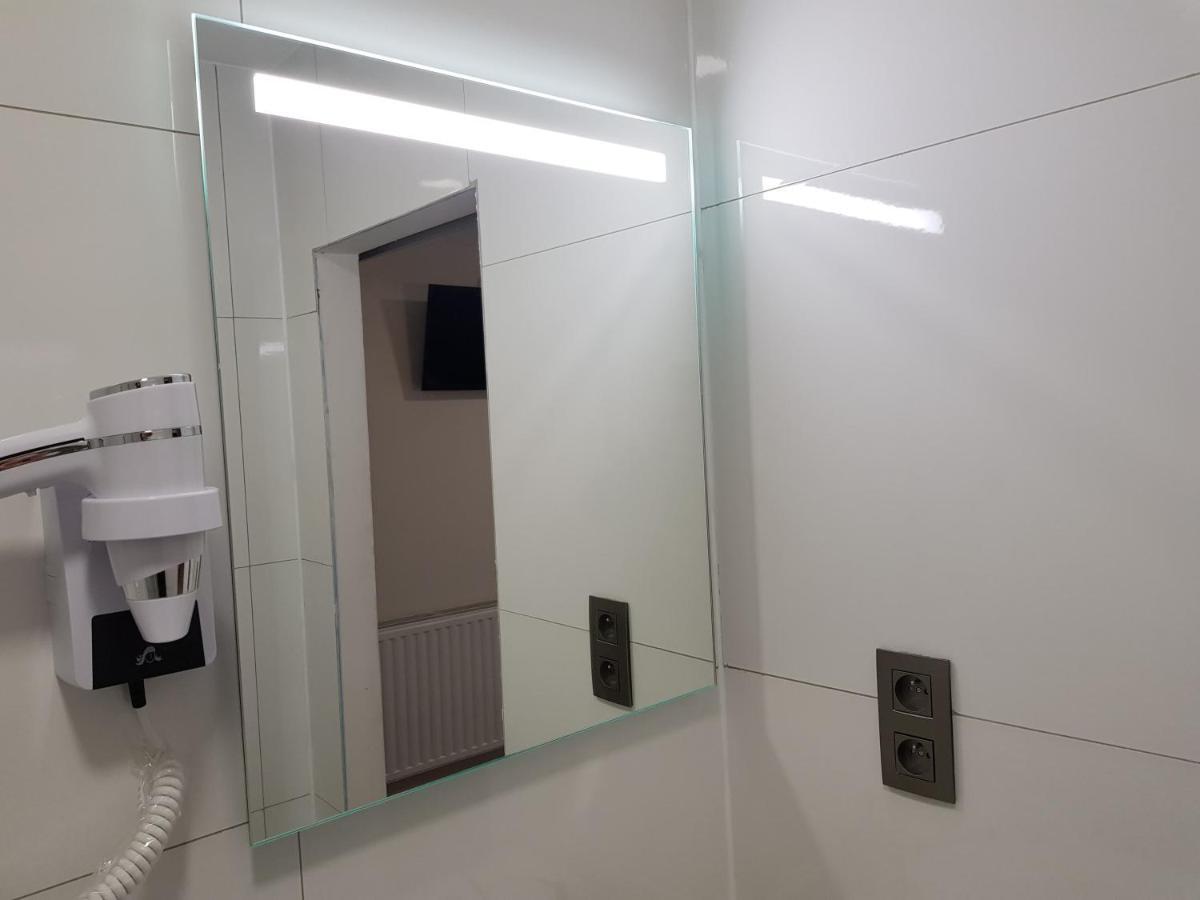 Hotel Meribel Saint-Josse-ten-Noode Экстерьер фото